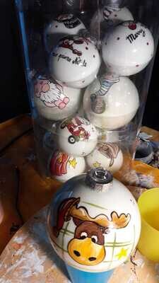 KIT 4 Sfere di Natale in Vetro Personalizzate Soggetti Albero, Babbo Natale in moto, Furgoncino, Camino Dipinta A MANO Prodotto Made in Italy